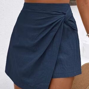 🌼 3 for $15 | Navy Blue Wrap Skirt